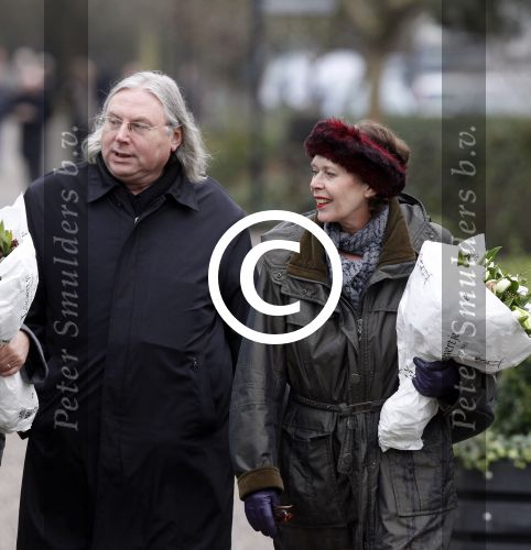 Amsterdam 21 december 2011
Crematie Olga Madsen op westgaarde. Sylvia Kristel
Peter Smulders bv