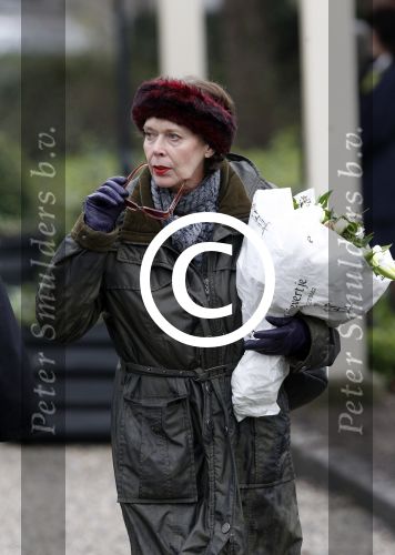 Amsterdam 21 december 2011
Crematie Olga Madsen op westgaarde. Sylvia Kristel
Peter Smulders bv