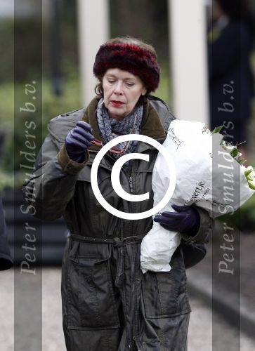 Amsterdam 21 december 2011
Crematie Olga Madsen op westgaarde. Sylvia Kristel
Peter Smulders bv