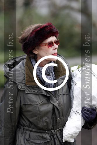 Amsterdam 21 december 2011
Crematie Olga Madsen op westgaarde. Sylvia Kristel
Peter Smulders bv