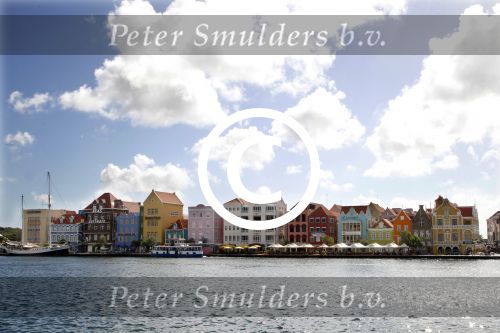 Curacao 5 januari 2011
Hotspots in Curacao. Willemstad en de pondjesbrug
Peter Smulders bv