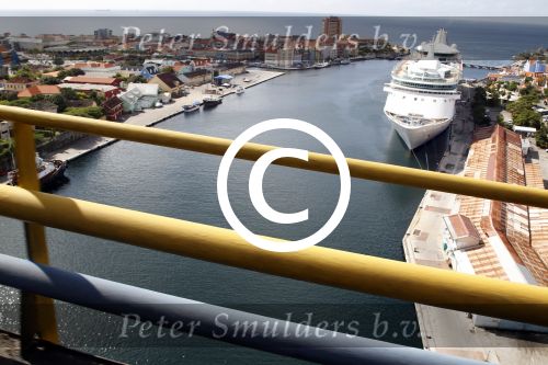 Curacao 5 januari 2011
Hotspots in Curacao. Willemstad en de pondjesbrug
Peter Smulders bv