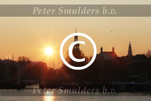 Amsterdam 16 januari 2013
ondergaande zon in amsterdam
Peter Smulders bv