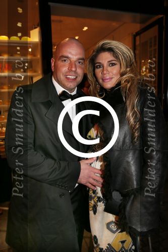 Amsterdam 9 januari 2012
Premiere les Miserables in Tuschinski. Andy vd Meijde met zwangere vriendin
Peter Smulders bv