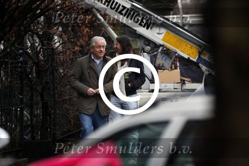 Amsterdam 22 december 2012
Isa Hoes aan het verhuizen naar haar nieuwe huis aan het vondelpark. vader Antonie Kamerling
Peter Smulders bv