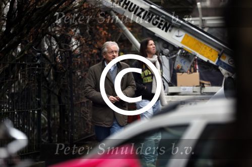 Amsterdam 22 december 2012
Isa Hoes aan het verhuizen naar haar nieuwe huis aan het vondelpark. vader Antonie Kamerling
Peter Smulders bv