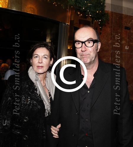 Amsterdam 21 december 2012
Premiere kerstcircus in carre. Bart Chabot met vrouw
Peter Smulders bv
