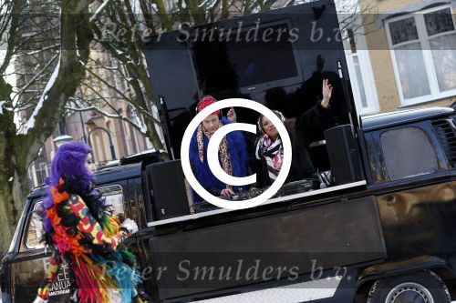 Amsterdam 16 januari 2013
Bas Costers als dj ter promotie van de amsterdam fashion week op de cornelis schuytstraat.
Peter Smulders bv
