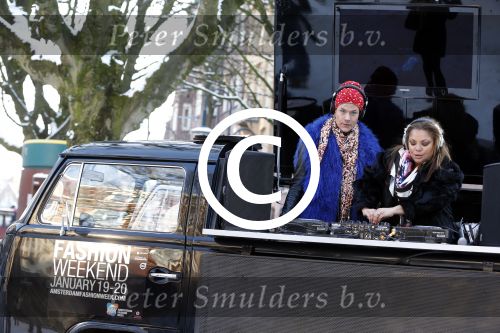 Amsterdam 16 januari 2013
Bas Costers als dj ter promotie van de amsterdam fashion week op de cornelis schuytstraat.
Peter Smulders bv