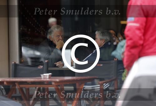 Amsterdam 11 januari 2013
Ben Cramer en Dries Roelvink op de pc hooftstraat bij Ben zijn nieuwe auto
Peter Smulders bv