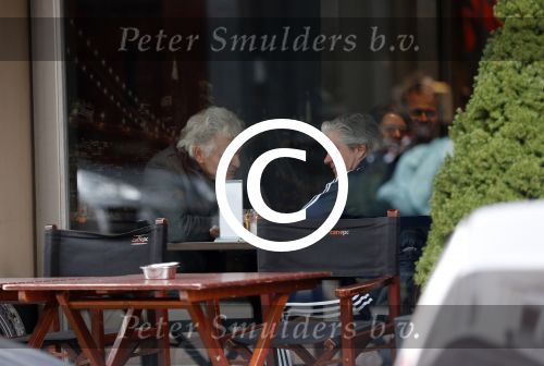 Amsterdam 11 januari 2013
Ben Cramer en Dries Roelvink op de pc hooftstraat bij Ben zijn nieuwe auto
Peter Smulders bv