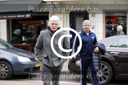 Amsterdam 11 januari 2013
Ben Cramer en Dries Roelvink op de pc hooftstraat bij Ben zijn nieuwe auto
Peter Smulders bv