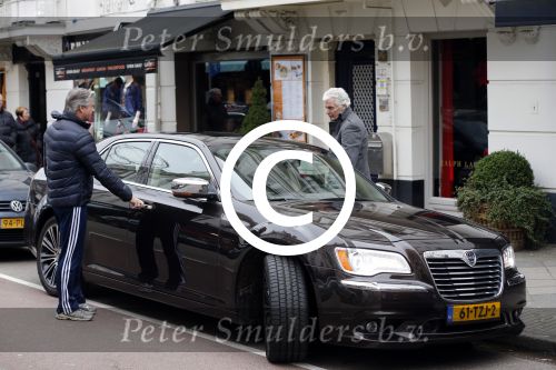 Amsterdam 11 januari 2013
Ben Cramer en Dries Roelvink op de pc hooftstraat bij Ben zijn nieuwe auto
Peter Smulders bv