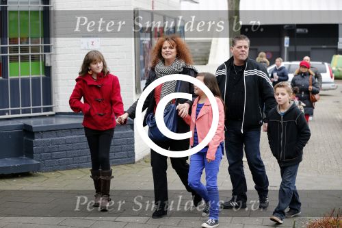 Rotterdam 3 januari 2012
Premiere Piet Piraat in Rotterdam. Bettina Berger met dochters en ...
Peter Smulders bv