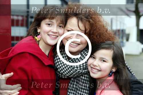 Rotterdam 3 januari 2012
Premiere Piet Piraat in Rotterdam. Bettina Berger met dochters en ...
Peter Smulders bv