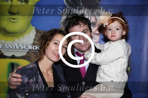 Amsterdam 13 januari 2013
Voorstelling Shrek in het RAI theater. Caspar Burgi met vrouw en dochter
Peter Smulders bv