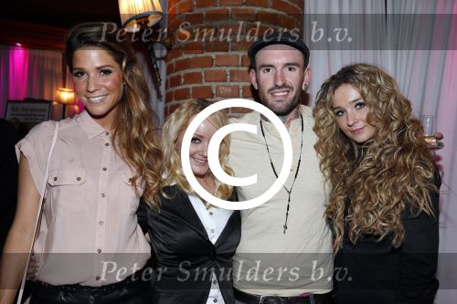 Uitgeest 14 januari 2013
Nieuwjaarsreceptie Henk Geels in Bobs saloon. Djumbo
Peter Smulders bv