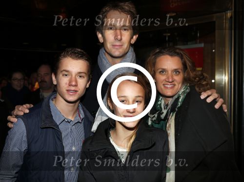 Amsterdam 21 december 2012
Premiere kerstcircus in carre. Edwin en Annemarie v d Sar met kinderen
Peter Smulders bv