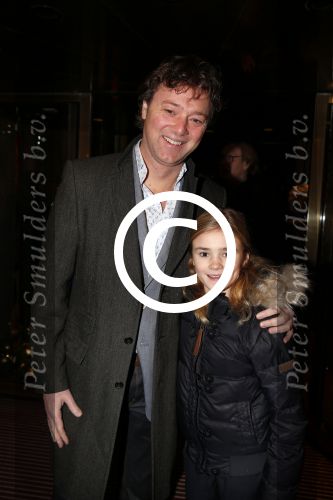 Amsterdam 21 december 2012
Premiere kerstcircus in carre. Frits Sissing met dochter
Peter Smulders bv