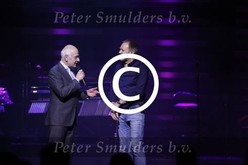 Amsterdam 13 januari 2012
Rob de Nijs 70 jaar concert in carre. Frits Spits
Peter Smulders bv