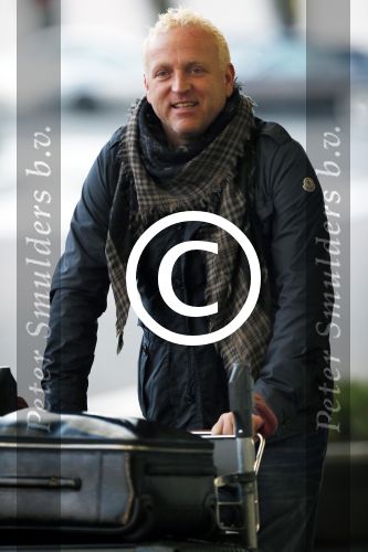Schiphol 27 december 2012
Gordon vertrekt met zijn nieuwe vriend Robbert op vakantie naar Rio de Janeiro.
Peter Smulders bv