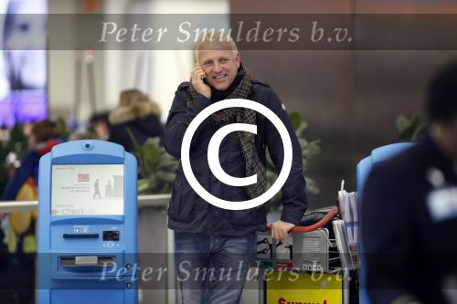 Schiphol 27 december 2012
Gordon vertrekt met zijn nieuwe vriend Robbert op vakantie naar Rio de Janeiro.
Peter Smulders bv