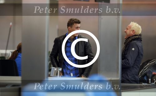 Schiphol 27 december 2012
Gordon vertrekt met zijn nieuwe vriend Robbert op vakantie naar Rio de Janeiro.
Peter Smulders bv
