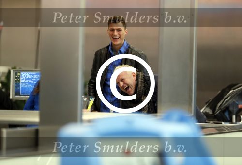 Schiphol 27 december 2012
Gordon vertrekt met zijn nieuwe vriend Robbert op vakantie naar Rio de Janeiro.
Peter Smulders bv