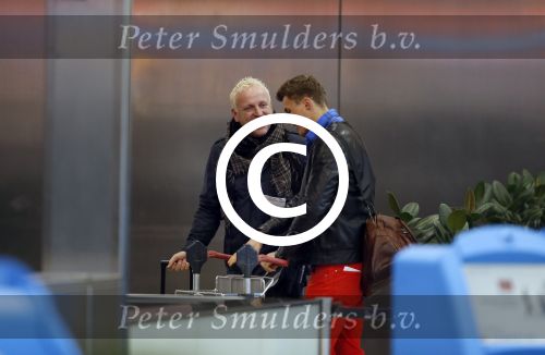 Schiphol 27 december 2012
Gordon vertrekt met zijn nieuwe vriend Robbert op vakantie naar Rio de Janeiro.
Peter Smulders bv