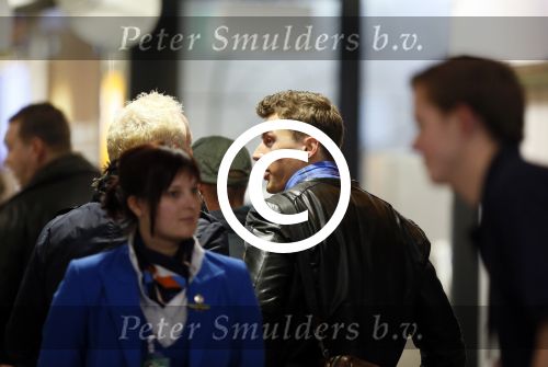 Schiphol 27 december 2012
Gordon vertrekt met zijn nieuwe vriend Robbert op vakantie naar Rio de Janeiro.
Peter Smulders bv