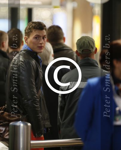 Schiphol 27 december 2012
Gordon vertrekt met zijn nieuwe vriend Robbert op vakantie naar Rio de Janeiro.
Peter Smulders bv