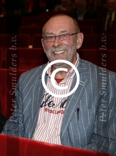 Utrecht 5 januari 2012
Premiere show Tineke Schouten in schouwburg Utrecht. hans Dorrestijn met zijn chauffeusse !!!
Peter Smulders bv