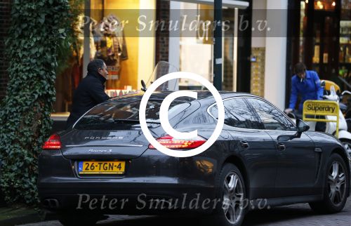 Amsterdam 8 januari 2012
Henk ten Cate op de cornelis schuytstraat.
Peter Smulders bv