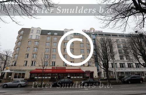 Hamburg 6 januari 2013
Hotel Grand Elysee in Hamburg waar rafael en Sylvie v d Vaart tijdelijk gewoond hebben en waar rafael weer gaat wonen na scheiding.
Peter Smulders bv