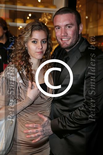 Amsterdam 9 januari 2012
Premiere les Miserables in Tuschinski. Jamie Saunders met zwangere vriendin
Peter Smulders bv
