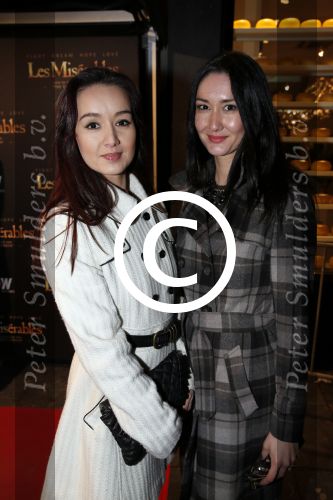 Amsterdam 9 januari 2012
Premiere les Miserables in Tuschinski. Jennifer de Jong met zus
Peter Smulders bv