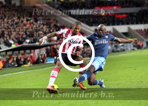 Eindhoven, 30 Januari 2013
1/4 Finale KNVB Beker PSV-Feyenoord, Seizoen 2012-2013, eindstand 2-1
Jeremain Lens wordt zwaar verdeigd door Bruno Martins Indi
Foto Peter Smulders BV