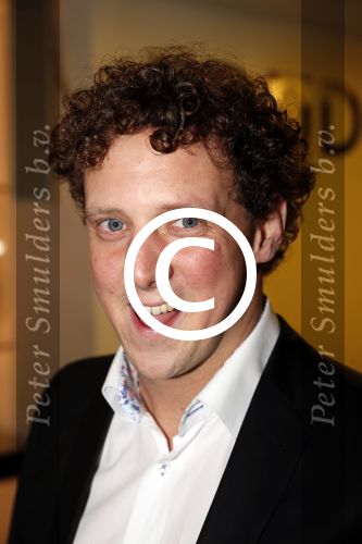 Utrecht 5 januari 2012
Premiere show Tineke Schouten in schouwburg Utrecht. Jochem Meijer
Peter Smulders bv