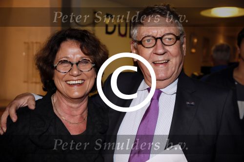 Utrecht 5 januari 2012
Premiere show Tineke Schouten in schouwburg Utrecht. John Lanting met vrouw
Peter Smulders bv