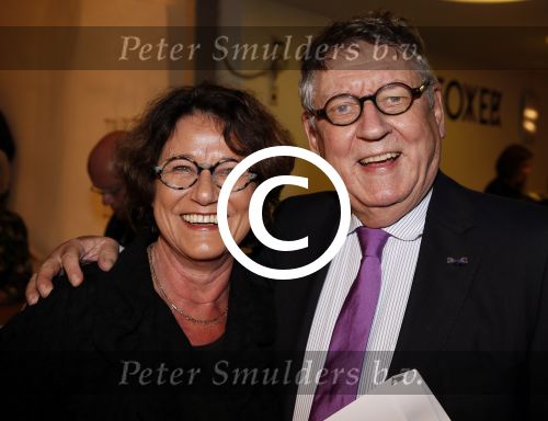 Utrecht 5 januari 2012
Premiere show Tineke Schouten in schouwburg Utrecht. John Lanting met vrouw
Peter Smulders bv