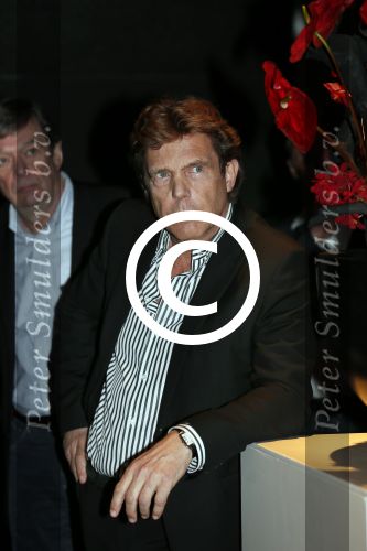 Amsterdam 17 januari 2013
Matthijs v Nieuwkek wordt uitgeroepen voor omroepman van het jaar en krijgt de prijs overhandigd uit handen van John de Mol.
Peter Smulders bv