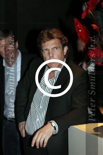 Amsterdam 17 januari 2013
Matthijs v Nieuwkek wordt uitgeroepen voor omroepman van het jaar en krijgt de prijs overhandigd uit handen van John de Mol.
Peter Smulders bv