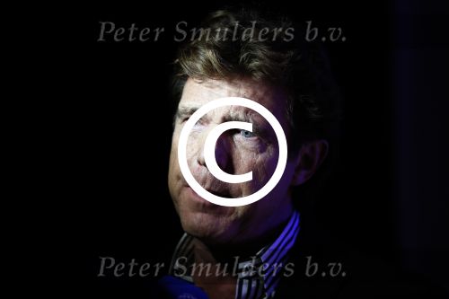 Amsterdam 17 januari 2013
Matthijs v Nieuwkek wordt uitgeroepen voor omroepman van het jaar en krijgt de prijs overhandigd uit handen van John de Mol.
Peter Smulders bv