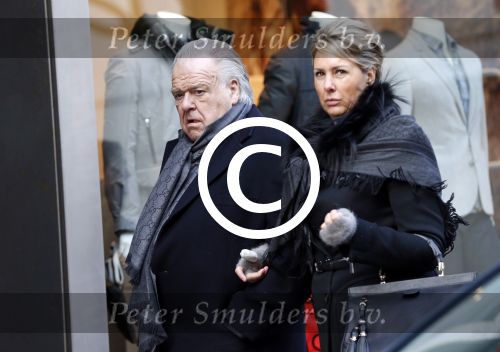 Amsterdam 13 januari 2013
John v Dijk met zijn vrouw op de pc hooftstraat.
Peter Smulders bv