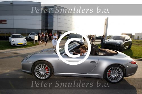 Heteren 29 juni 2009
Opening winkel bij porsche centrum Geldrland met div bn ers waaronder
Koert-Jan de Bruijn Anouk Smulders Tom Sebastian  en Jeroen v Koningsbrugge.
Eigenaar van Porsche centrum is Mark Wegh.
Peter Smulders bv