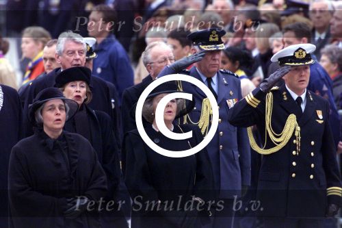 Amsterdam 4 mei 2001

Dodenherdenking op de dam met Koningin Beatrix en Prins Willem Alexander(in uniform)

Peter Smulders bv