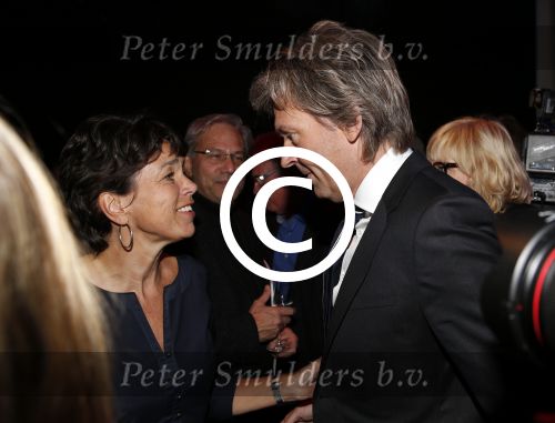 Amsterdam 17 januari 2013
Matthijs v Nieuwkek wordt uitgeroepen voor omroepman van het jaar en krijgt de prijs overhandigd uit handen van John de Mol.
Peter Smulders bv