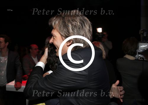 Amsterdam 17 januari 2013
Matthijs v Nieuwkek wordt uitgeroepen voor omroepman van het jaar en krijgt de prijs overhandigd uit handen van John de Mol.
Peter Smulders bv