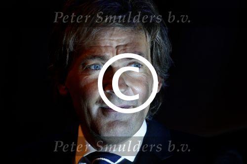 Amsterdam 17 januari 2013
Matthijs v Nieuwkek wordt uitgeroepen voor omroepman van het jaar en krijgt de prijs overhandigd uit handen van John de Mol.
Peter Smulders bv