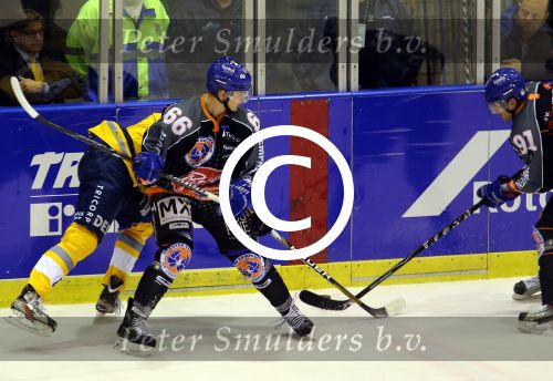 Tilburg, 13 Januari 2013
Finale Ijshockey tussen Kemphanen-Tilburg Trappers, eindstand 3-5
Mike Verschuren (No. 66)
Foto Peter Smulders BV